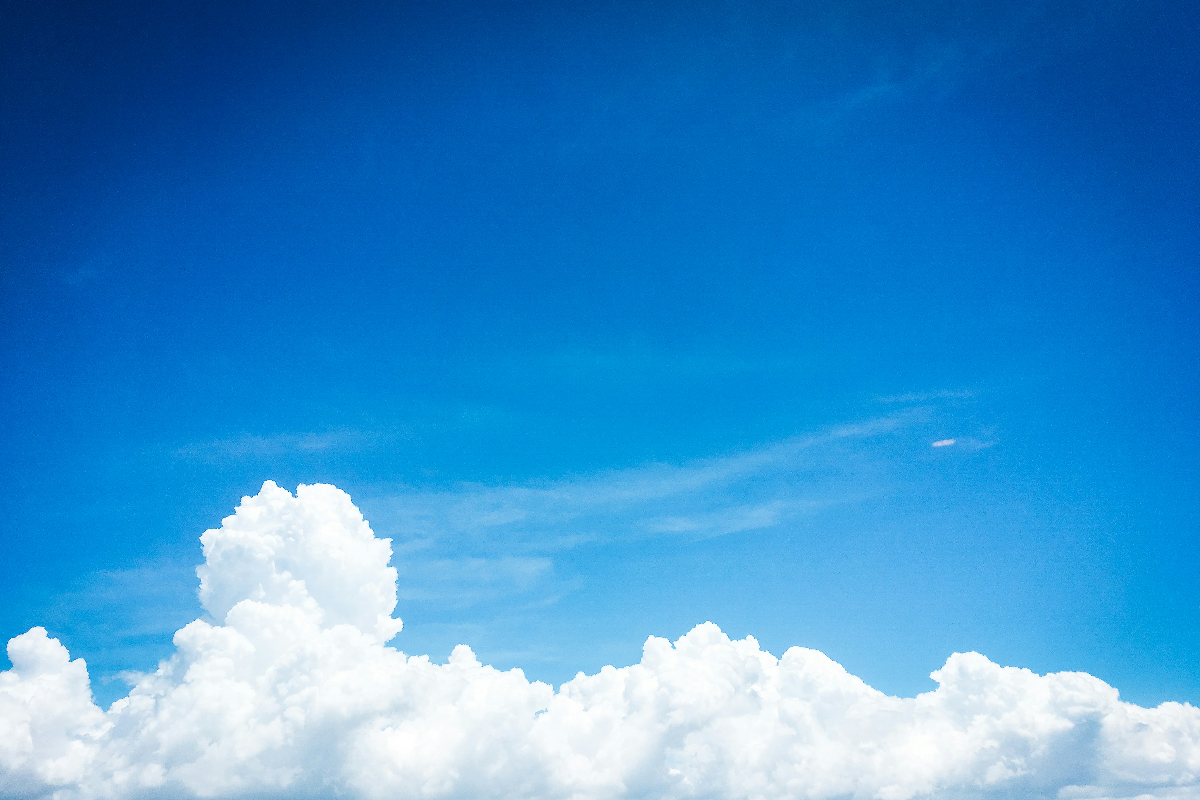 assets/blue-sky-white-cloud.jpg